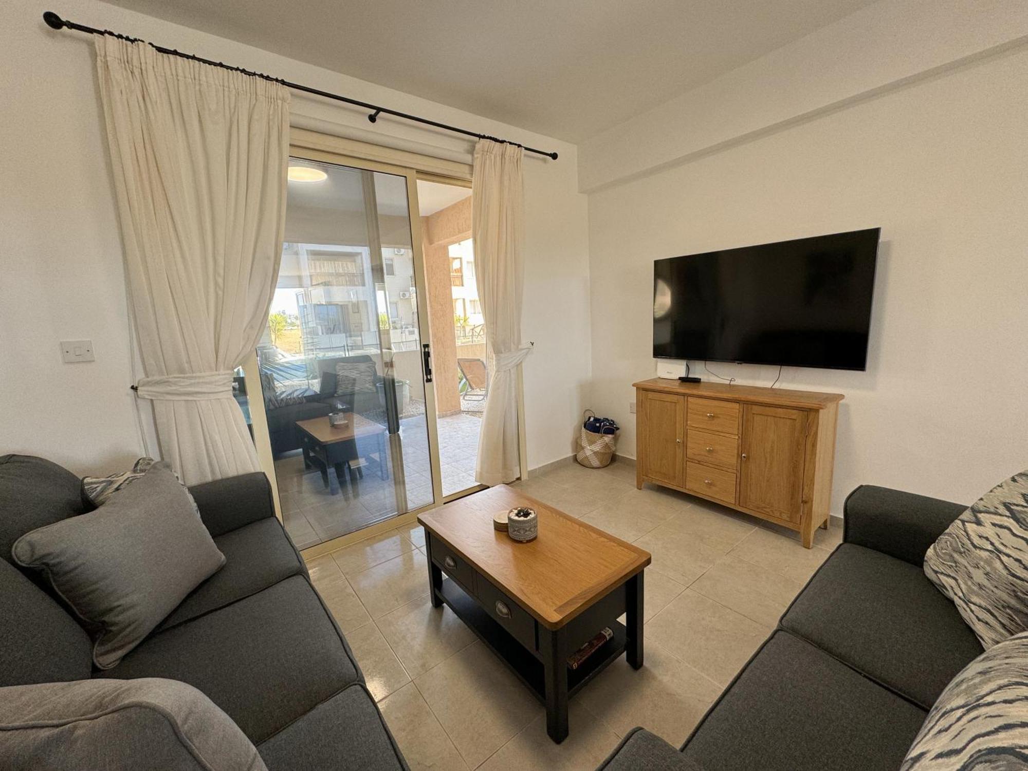 Apartamento Royal-Seacrest Oasis, Pool-Side Paphos Exterior foto